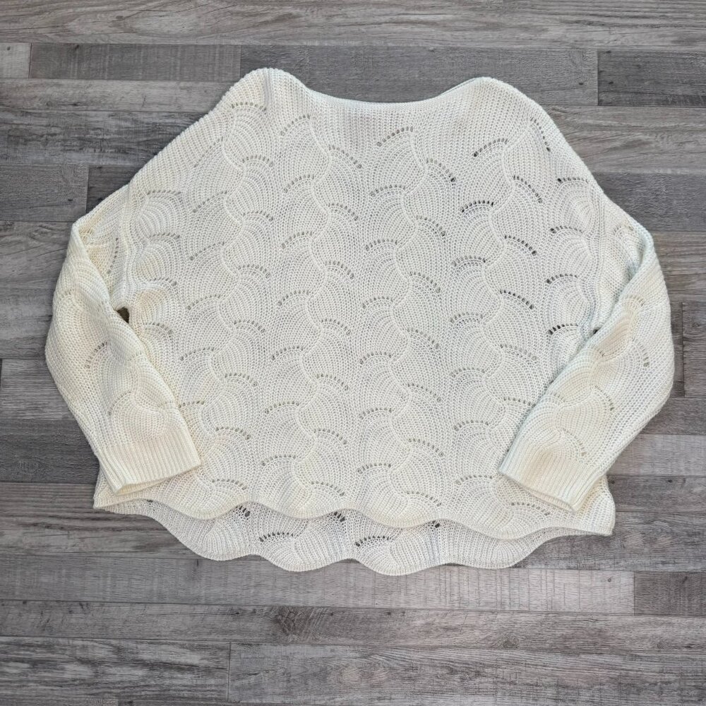 Willow & Root Ivory Boxy Cut Sweater Scallop Hem Size Large F1